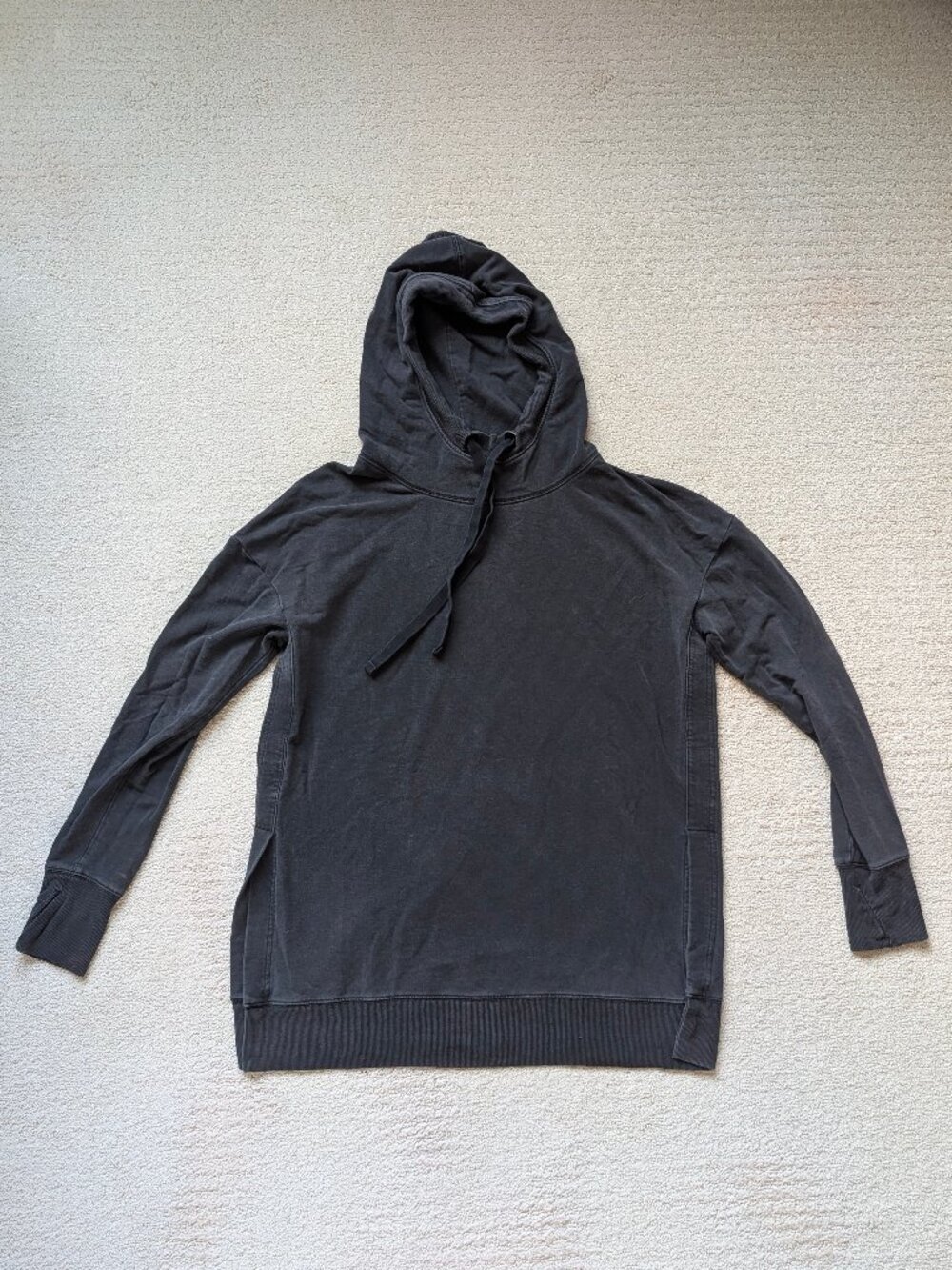 Athleta Women's Medium OverSized Hoodie Sweatshirt Thumbholes Side Vent Black